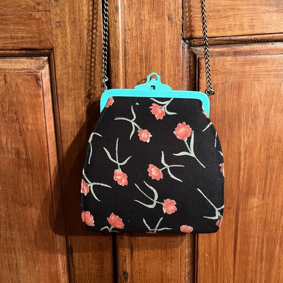 Vintage Christiana Purse - Picture 6 of 9